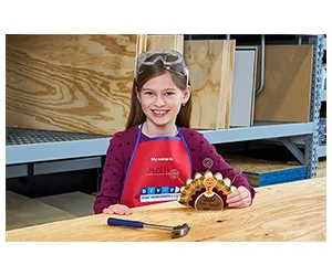 Create Lasting Memories with a Free Thanksgiving Turkey Photo Holder at Lowe's!