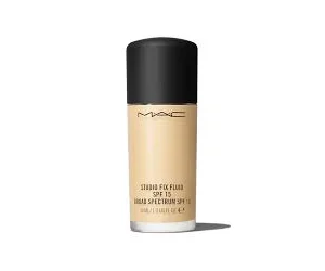 Get a Free MAC Studio Radiance Serum Powered Foundation Sample for a Shiny and Stunning Skin!