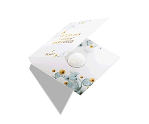 Valmont Fizzy Mint Fragrance Sample + Deto2x Cream for free